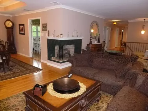 559 Plainfield Ave, Berkeley Heights, NJ 07922 photo 2