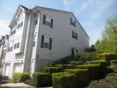 547 Coventry Dr, Nutley, NJ 07110 photo 1