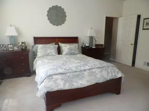 547 Coventry Dr, Nutley, NJ 07110 photo 18