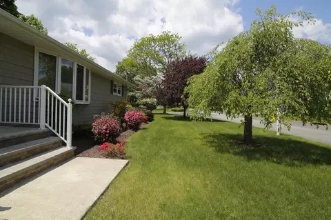 48 Jerome Pl, Wayne, NJ 07470 photo 2