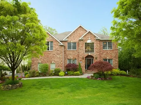 31 Stratton Dr, Wayne, NJ 07470 photo 1