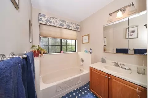 2605 Hemlock Pl, Basking Ridge, NJ 07920 photo 10