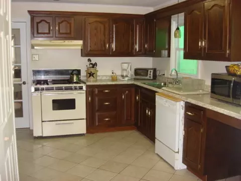 918 Sterner Rd, Hillside, NJ 07205 photo 3