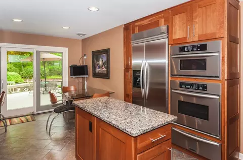 76 Tree Top Dr, Springfield, NJ 07081 photo 9