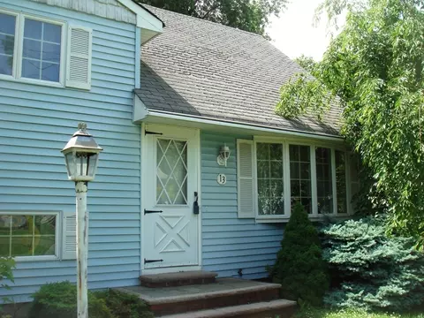 13 Taylor St, Dover, NJ 07801 photo 2