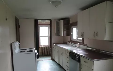 37 Cornish St, Washington, NJ 07882 photo 3