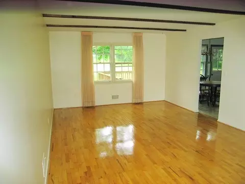 9 Phoenix Dr, Mendham, NJ 07945 photo 2