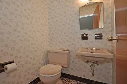 10 Melanie Ln, Wayne, NJ 07470 photo 15
