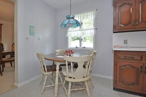 10 Melanie Ln, Wayne, NJ 07470 photo 5