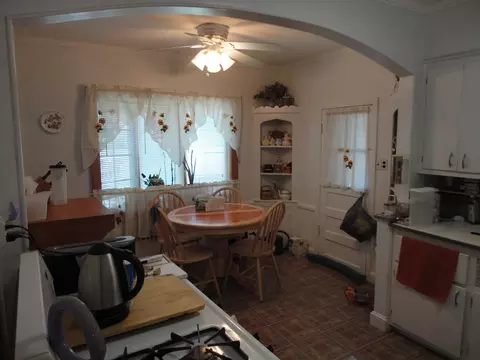 561 561 Beech Ave, Saddle Brook, NJ 07663 photo 3