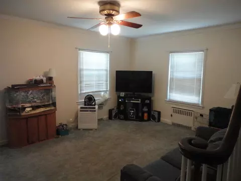 561 561 Beech Ave, Saddle Brook, NJ 07663 photo 2