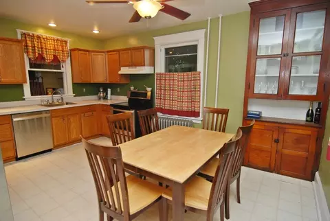 39 Main St N, Hackettstown, NJ 07840 photo 2
