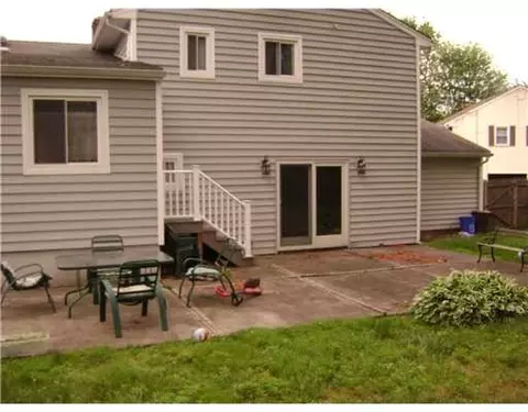 10 Whitehall Ave, Edison, NJ 08820 photo 9