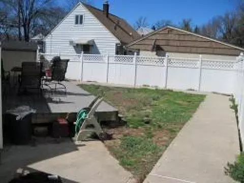 20 Ross St, Clark, NJ 07066 photo 4