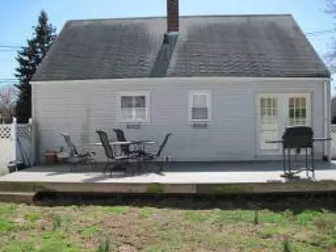20 Ross St, Clark, NJ 07066 photo 3