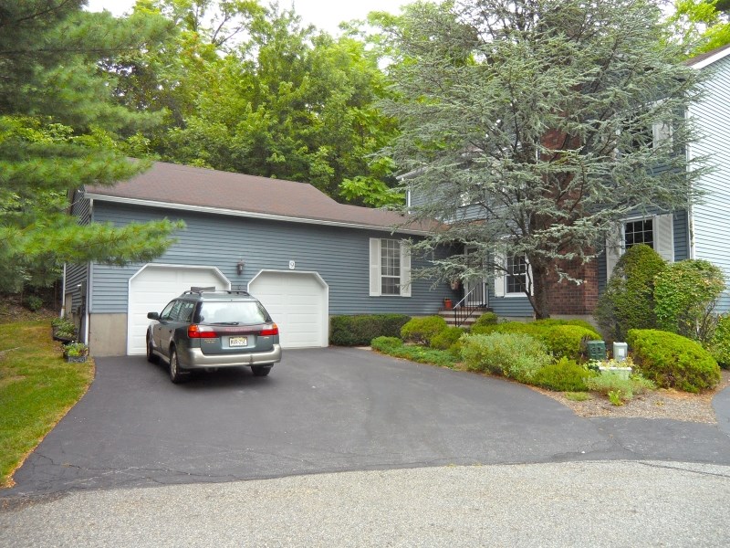 9 Tomahawk Dr, Wayne, NJ 07470 photo 1