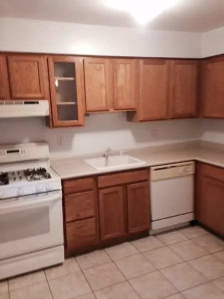 93 Manchester Ct, Wayne, NJ 07470 photo 3