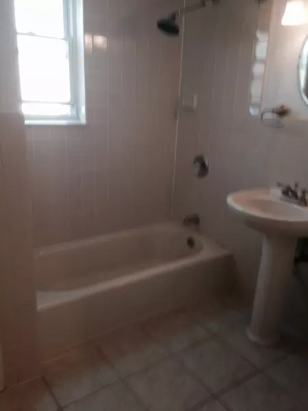 93 Manchester Ct, Wayne, NJ 07470 photo 6