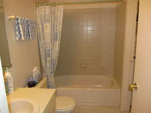 4 Foxhall # A, Middlesex, NJ 08846 photo 12