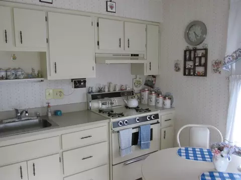4 Foxhall # A, Middlesex, NJ 08846 photo 7