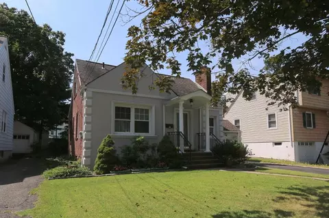 1342 Brookfall Ave, Union, NJ 07083 photo 2