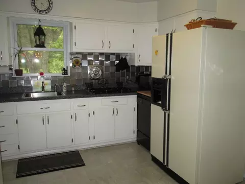 4 Richard Ln, Wayne, NJ 07470 photo 5
