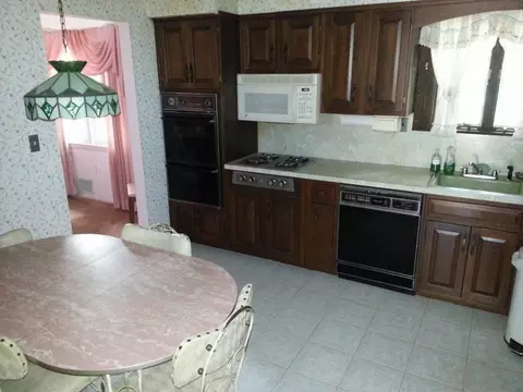41 Carol Pl, Wayne, NJ 07470 photo 4