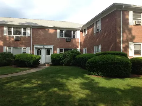 10 Manchester Ct, Wayne, NJ 07470 photo 1
