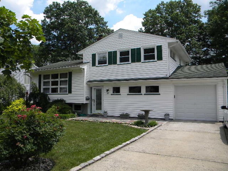 17 Sycamore Ter, Springfield, NJ 07081 photo 1