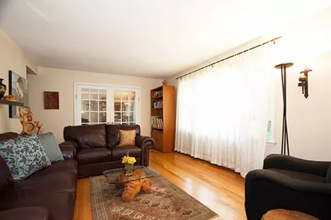 362 Bullard Ave, Paramus, NJ 07652 photo 3