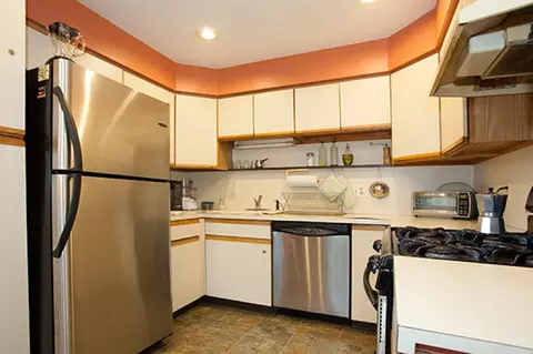 362 Bullard Ave, Paramus, NJ 07652 photo 9