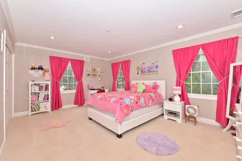 24 Leonard Dr, Waldwick, NJ 07463 photo 12