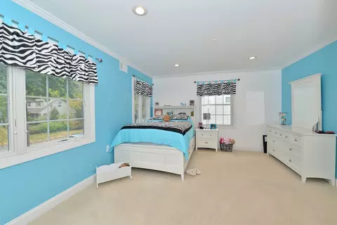 24 Leonard Dr, Waldwick, NJ 07463 photo 13