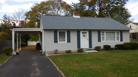 8 Pierrepont Ave, Middlesex, NJ 08846 photo 2