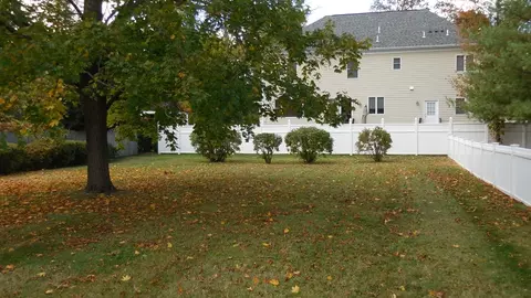 8 Pierrepont Ave, Middlesex, NJ 08846 photo 11