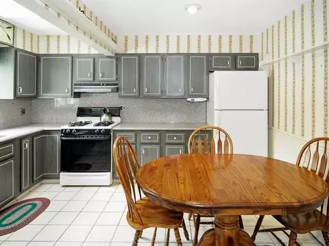 11 Mountainside Dr, Wayne, NJ 07470 photo 3