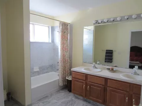 5 Wendover Ct, Bedminster, NJ 07921 photo 5
