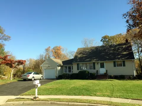 33 Whittaker Ct, Wayne, NJ 07470 photo 1