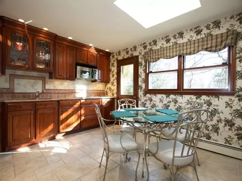 34 Boonstra Dr, Wayne, NJ 07470 photo 4