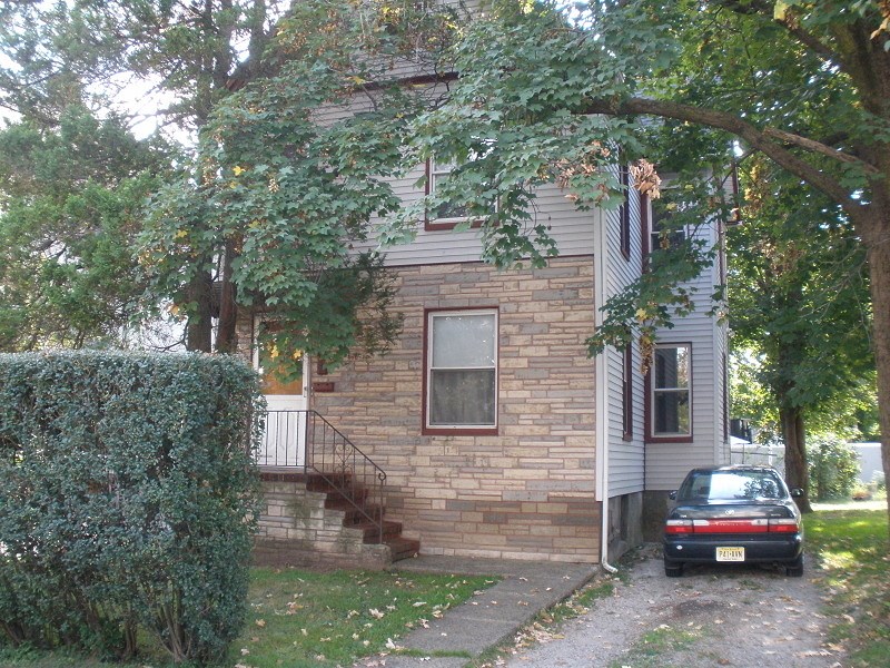 606 E 3rd St, Plainfield, NJ 07060 photo 1