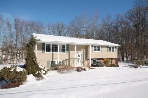 35 Teak Rd, Wayne, NJ 07470 photo 2