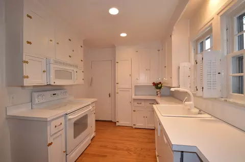 31 Colony Dr, Summit, NJ 07901 photo 6