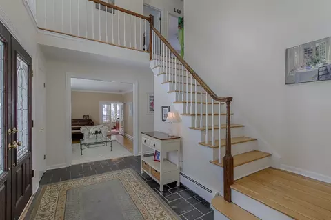 8 E Gate Rd, Long Valley, NJ 07853 photo 2
