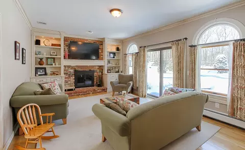 8 E Gate Rd, Long Valley, NJ 07853 photo 6