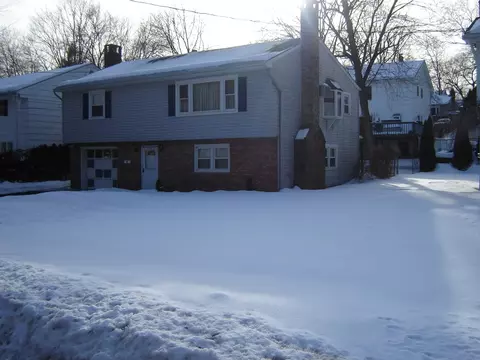 12 Sycamore Trl, Wayne, NJ 07470 photo 2