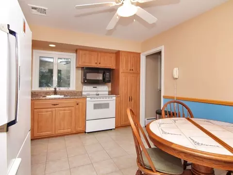 19 Camillo Dr, Wayne, NJ 07470 photo 9