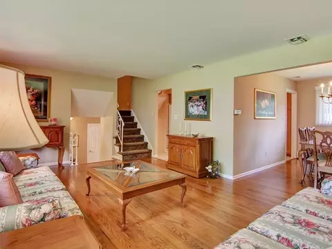19 Camillo Dr, Wayne, NJ 07470 photo 5