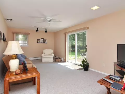 19 Camillo Dr, Wayne, NJ 07470 photo 10