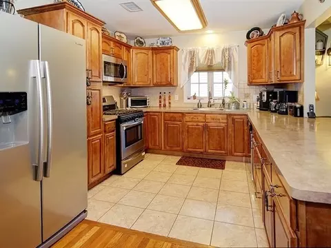 221 Hillside Ave, Springfield, NJ 07081 photo 3