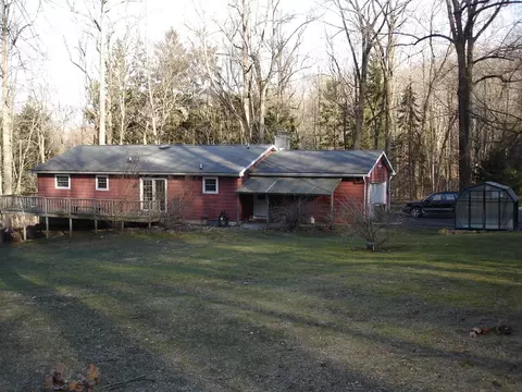 208 Turkey Hill Rd, Asbury, NJ 08802 photo 3